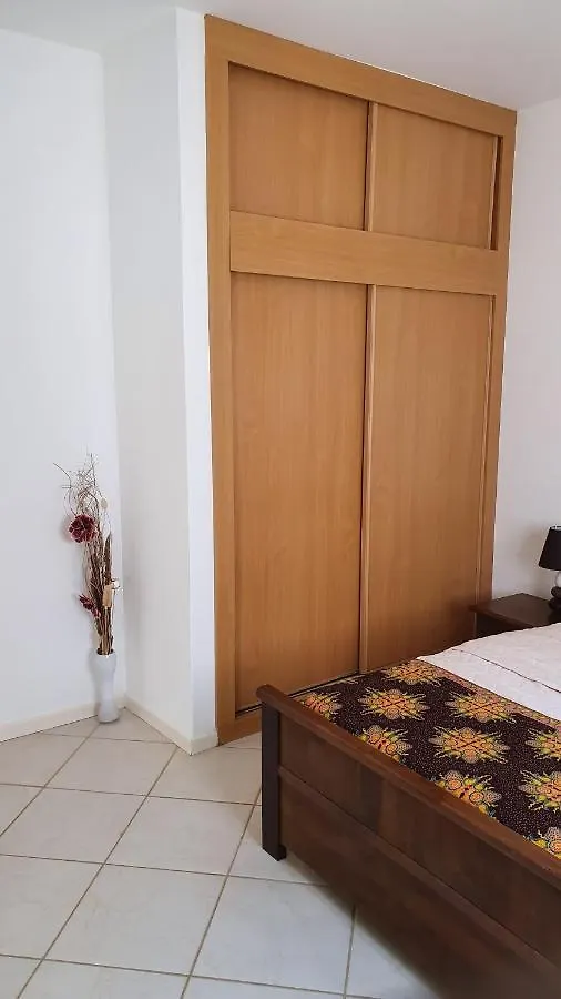 Santana Single Bedroom Serviced Apartment Санта-Мария